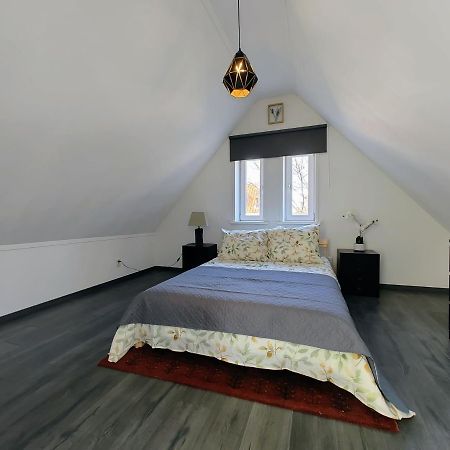 The Diesel Bed And Breakfast Rotterdam Bagian luar foto
