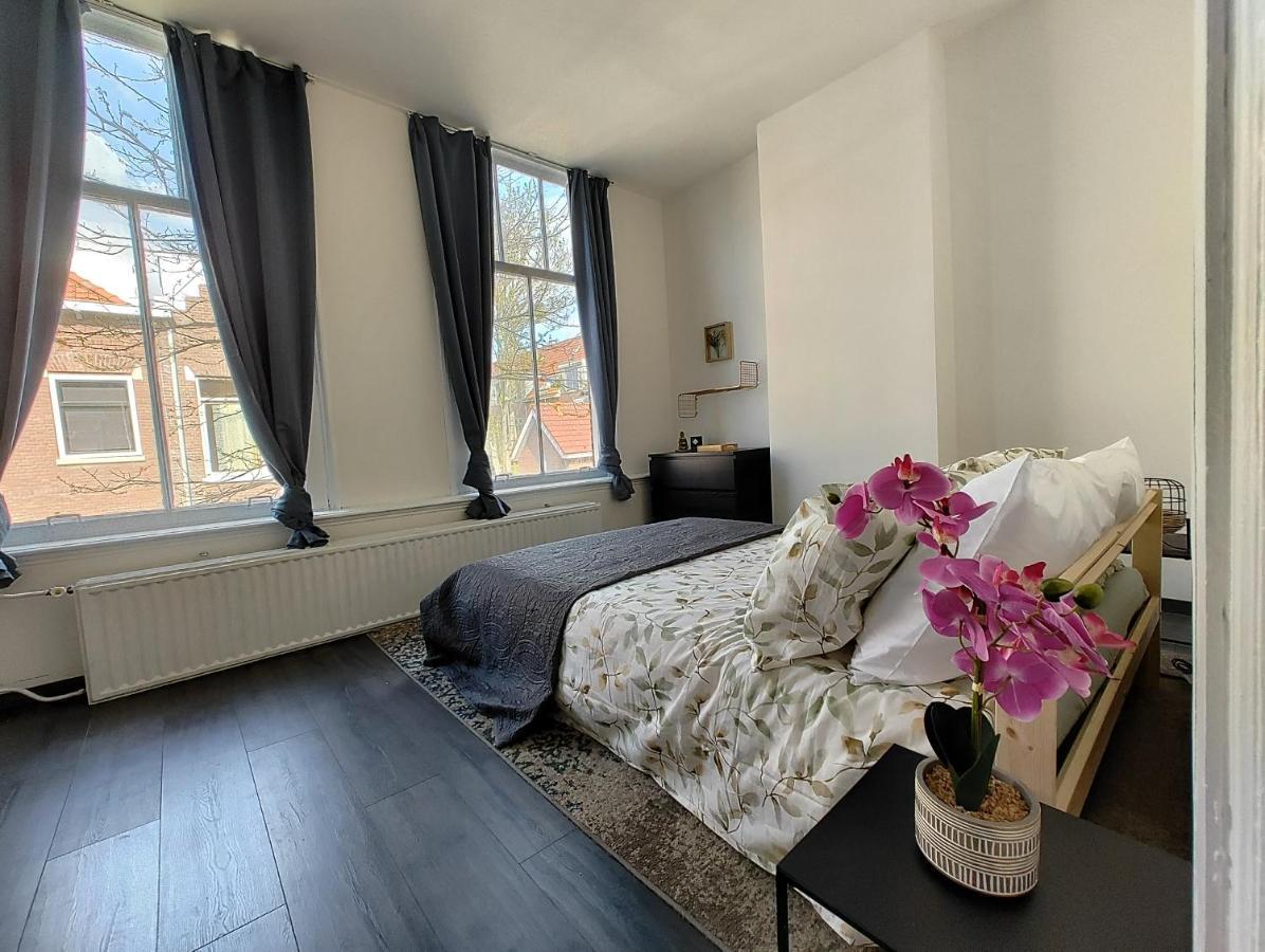 The Diesel Bed And Breakfast Rotterdam Bagian luar foto