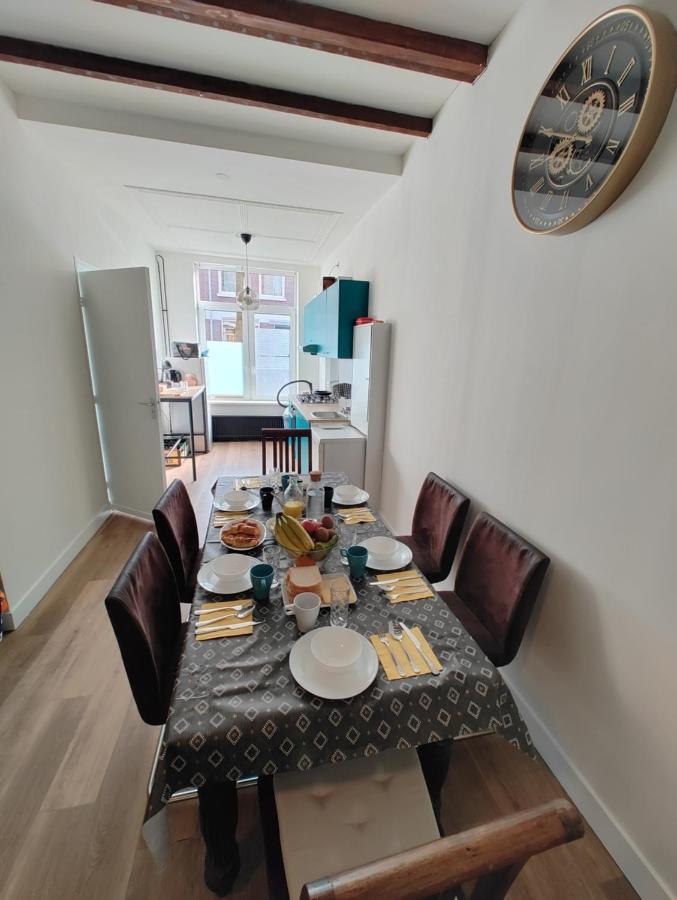 The Diesel Bed And Breakfast Rotterdam Bagian luar foto