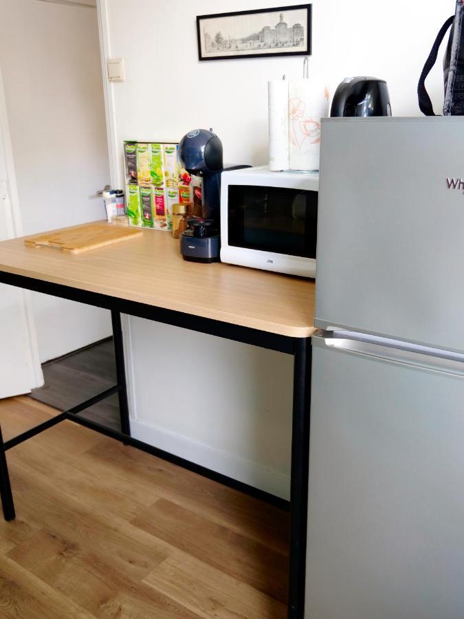 The Diesel Bed And Breakfast Rotterdam Bagian luar foto