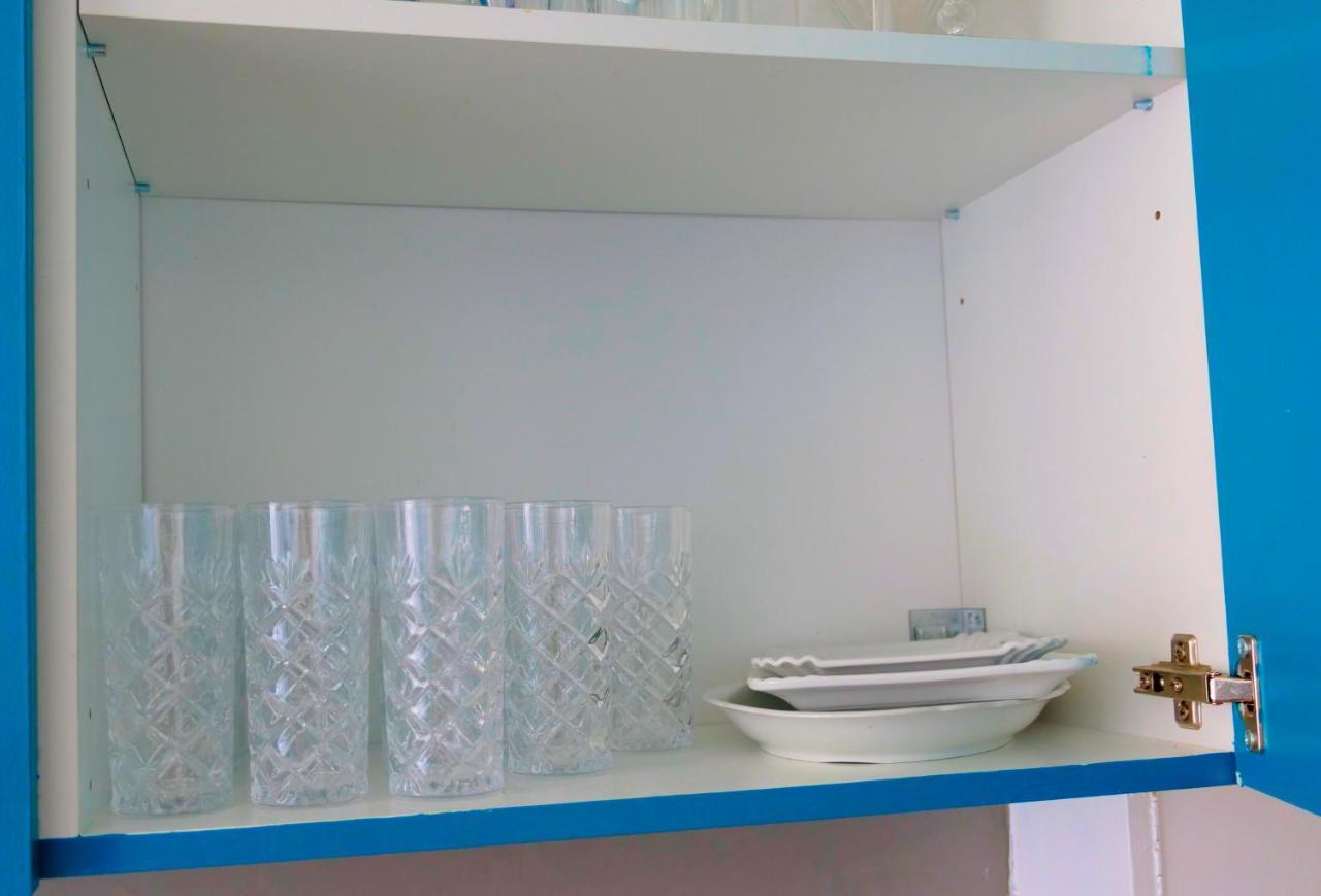 The Diesel Bed And Breakfast Rotterdam Bagian luar foto